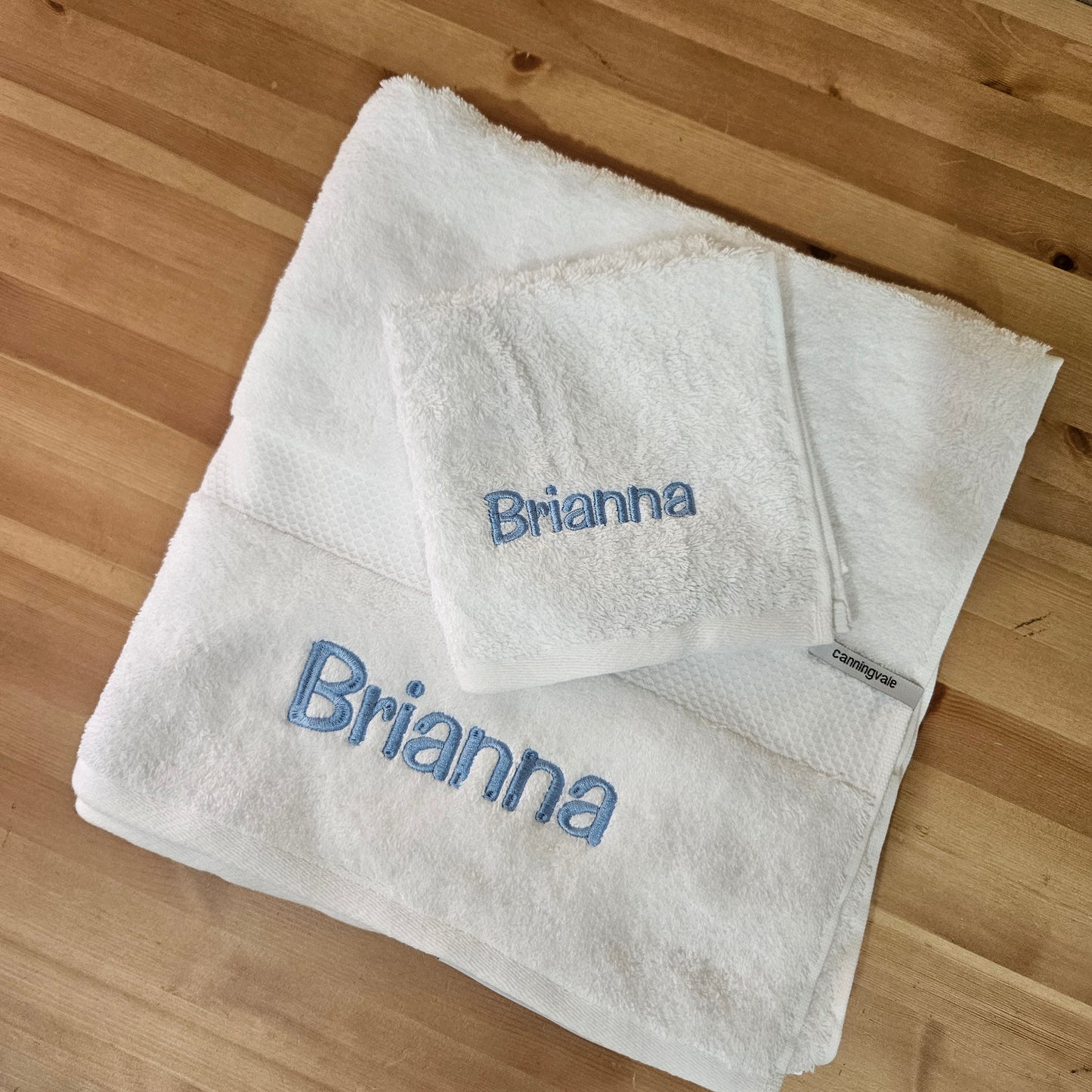 Personalised White Bath Towel & Face Washer Set – Embroidered Cotton Gift